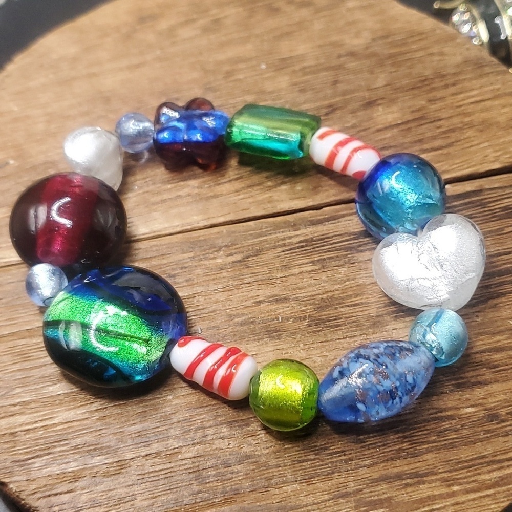 B3228 artisan handblown glass frosty christmas bracelet vintage